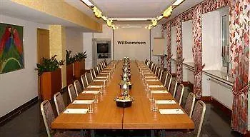 Conti Am Hauptbahnhof Otel 3*