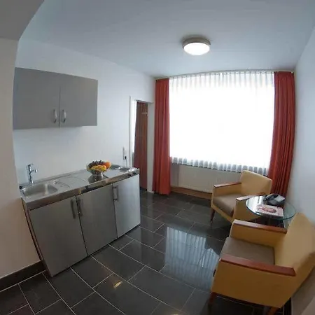 Otel Conti Am Hauptbahnhof 3*
