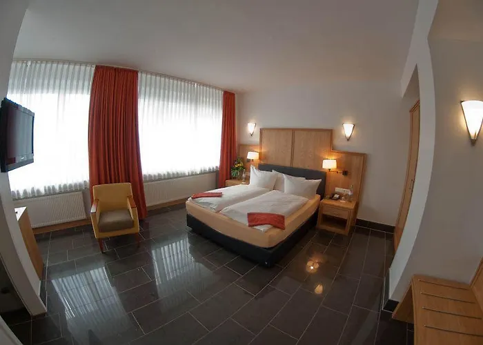 Conti Am Hauptbahnhof 3*