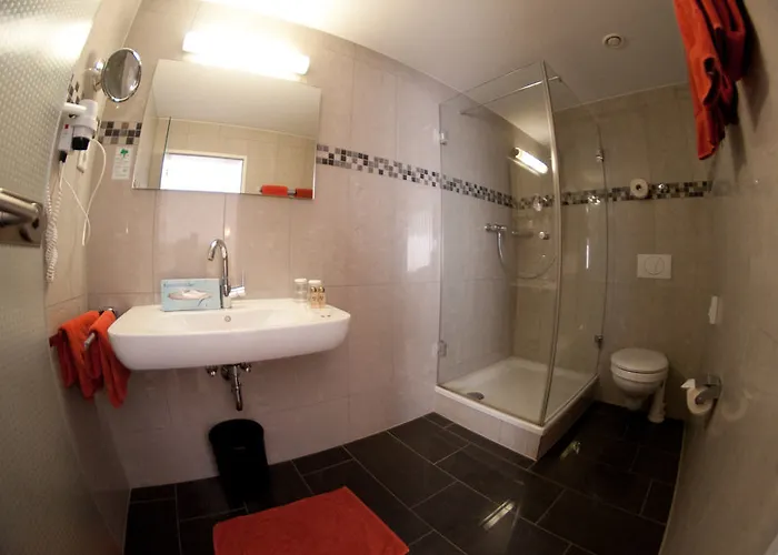 Hotell Conti Am Hauptbahnhof 3*