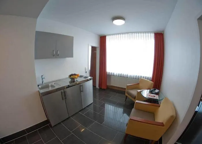 Hotell Conti Am Hauptbahnhof 3*