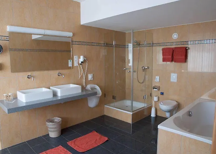 Conti Am Hauptbahnhof Hotell