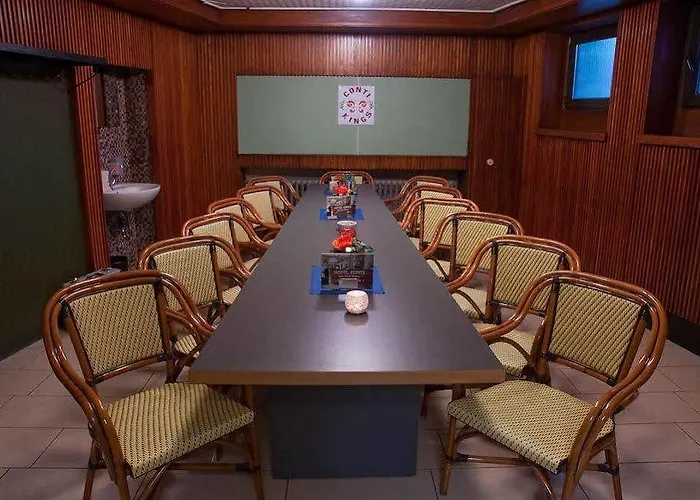 Conti Am Hauptbahnhof Hotel 3*